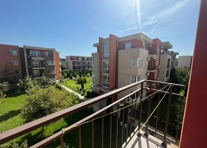 Апартамент Golf Club Mia 2 *