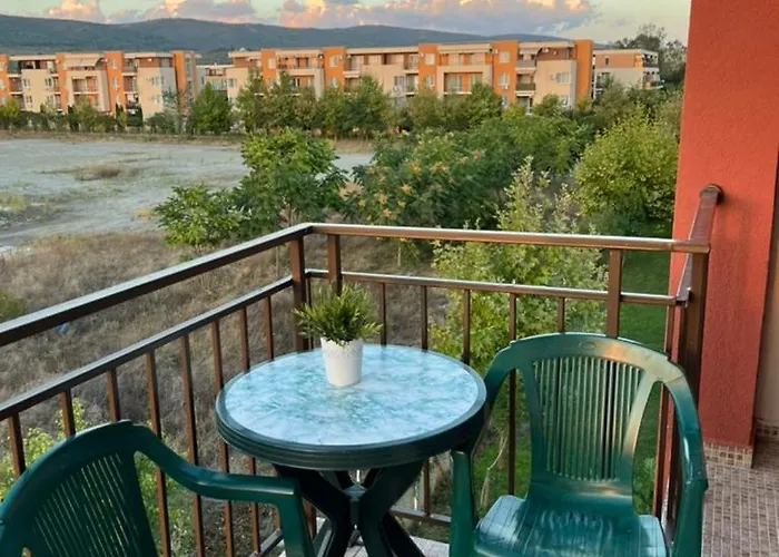 Апартамент Golf Club Mia 2 Слънчев бряг